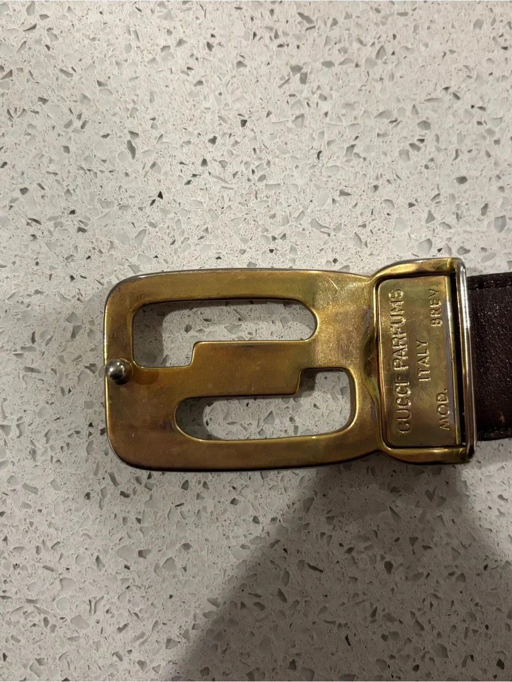Gucci Black Leather Men's Belt with Gold Buckle - Picture 4 of 7